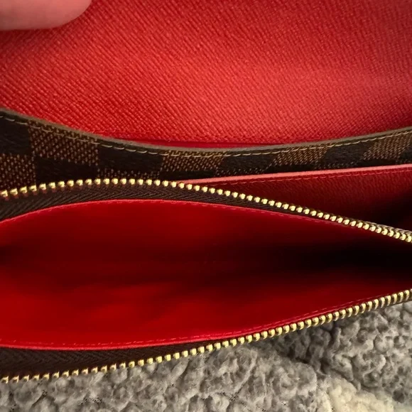 Louis Vuitton Brown Checkered Tote with new wallet - Picture 9 of 9